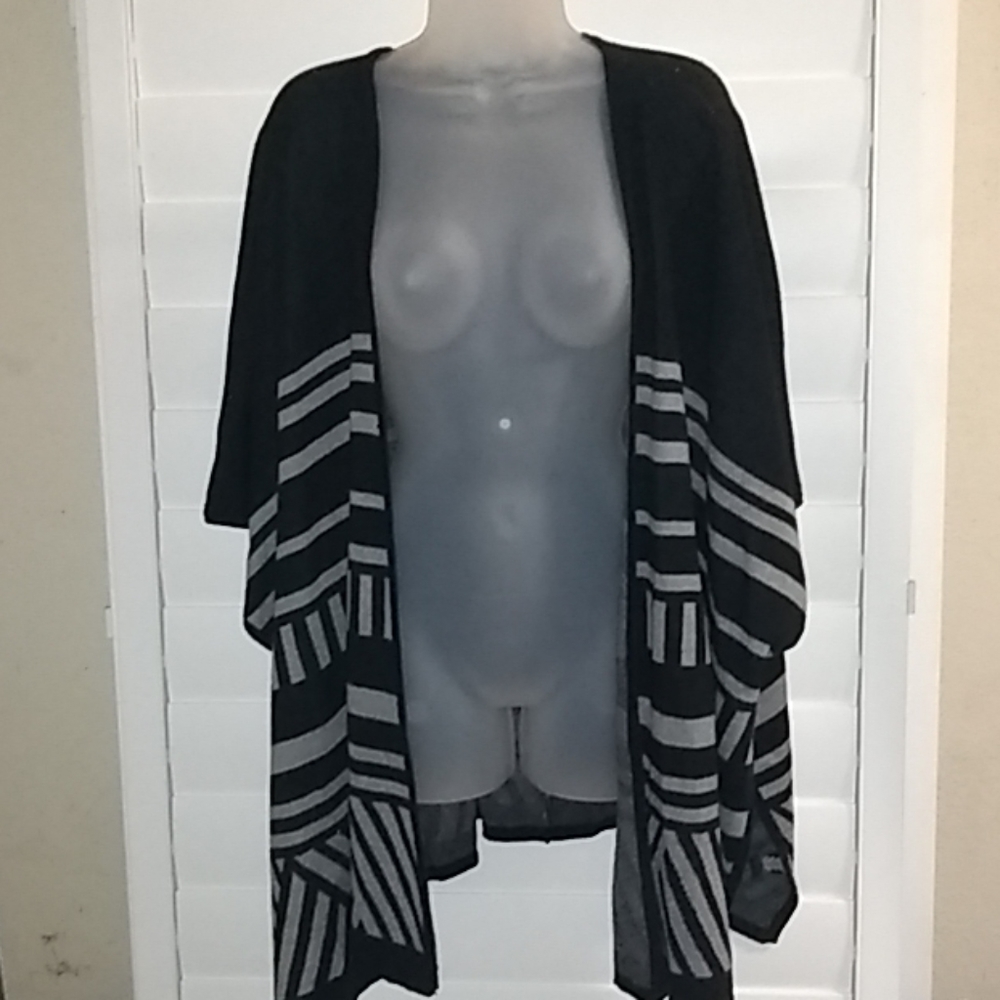 Mossimo Supply Co. Black and Gray Poncho